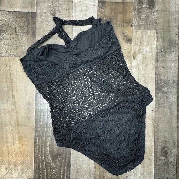 NWT Mossimo Crochet Black One Piece Swim size Medium - Picture 9 of 12